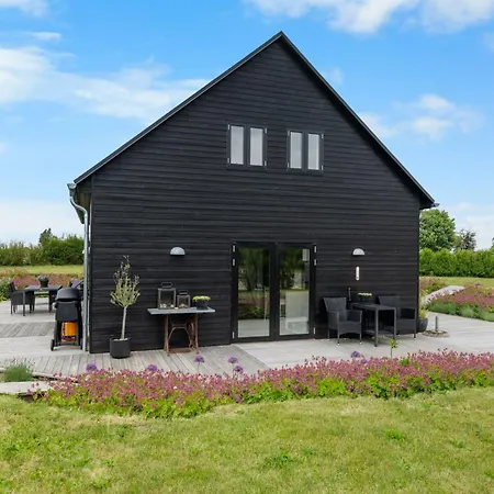 Aliana - 300m From The Sea By Interhome Frorup