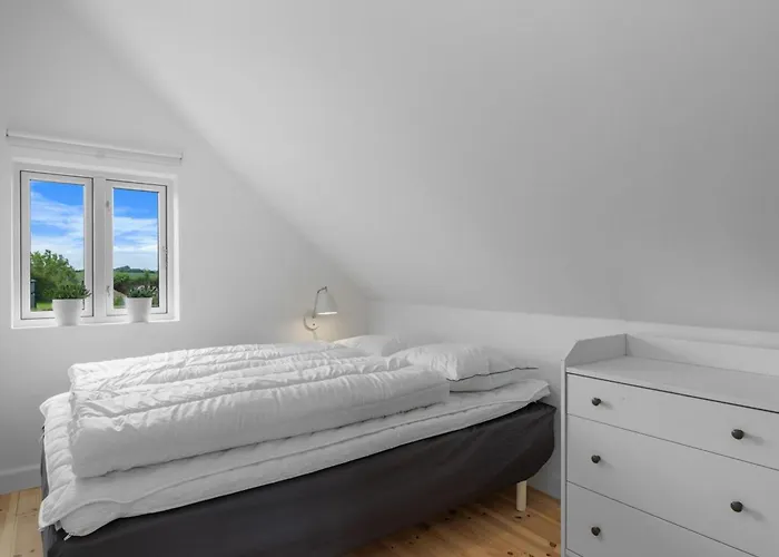 Aliana - 300m From The Sea By Interhome *