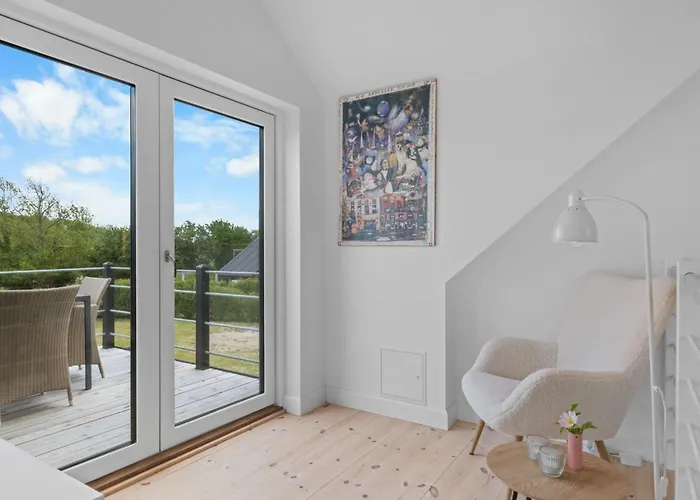 Aliana - 300m From The Sea By Interhome *