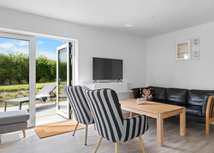 Vakantiehuis Aliana - 300m From The Sea By Interhome Frorup